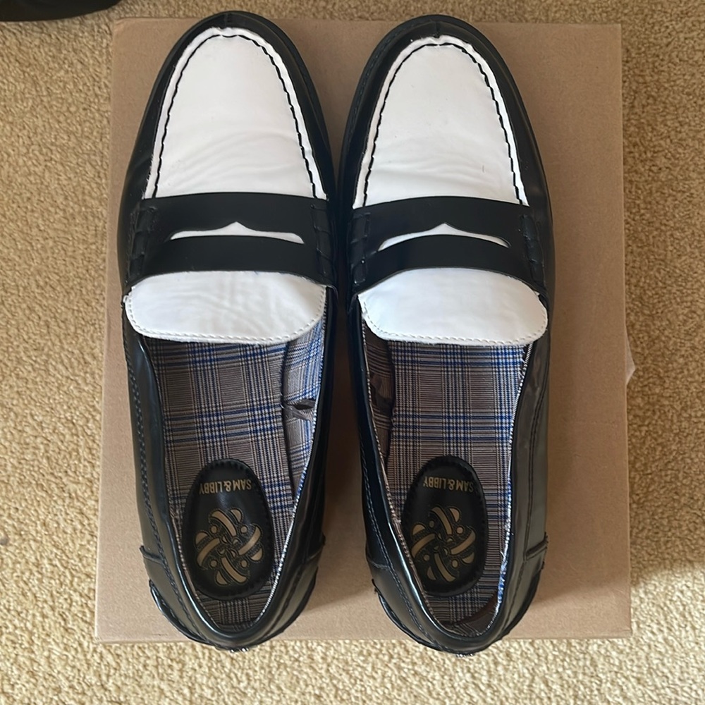 Sam & Libby black and white loafers size 10